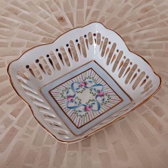 Vintage Trinkets Holder by Royal Danube - Picture 7 of 10